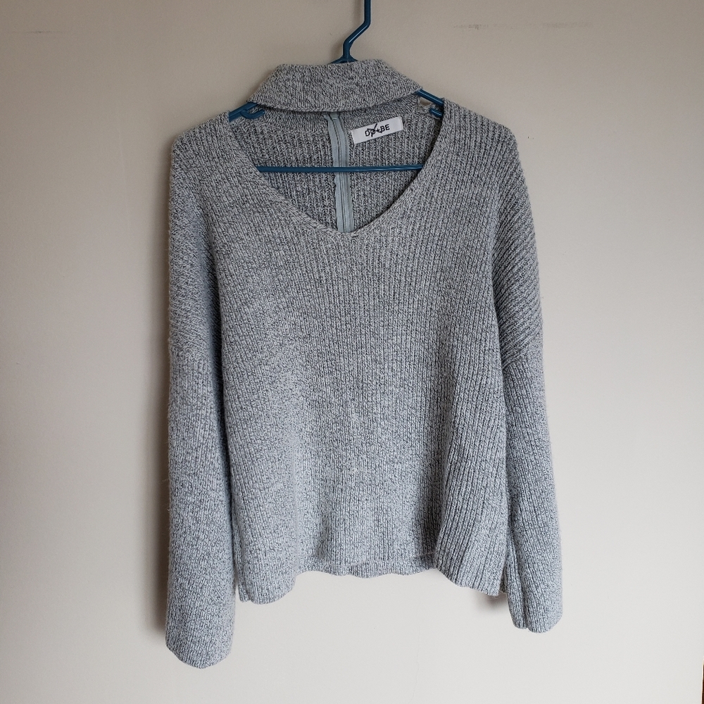 Do & Be Bell Sleeve Choker Sweater Size Medium - Picture 3 of 7